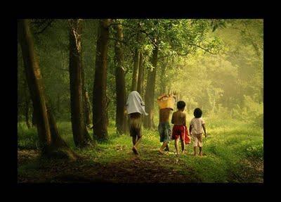 ஏழு வயதினிலே ஏழு வயதினிலே