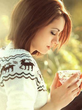 தேநீராய் தேனாய்