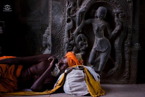 கடவுளை எங்கே தேடுவேன் 