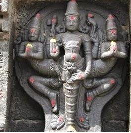 மகேசுவரமூர்த்தங்கள் 1225 திரிமூர்த்தி