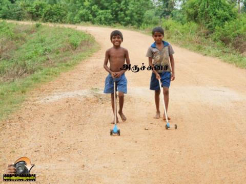 அன்புத் தமிழே என் ஆருயிரே