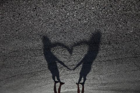 காதல் நிழல்