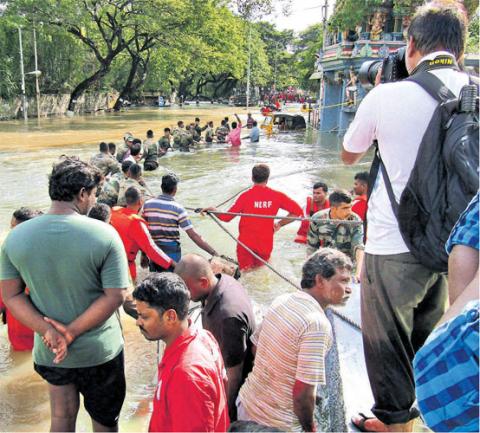 தமிழின் தலைநகரத்துச் சொந்தங்களே 