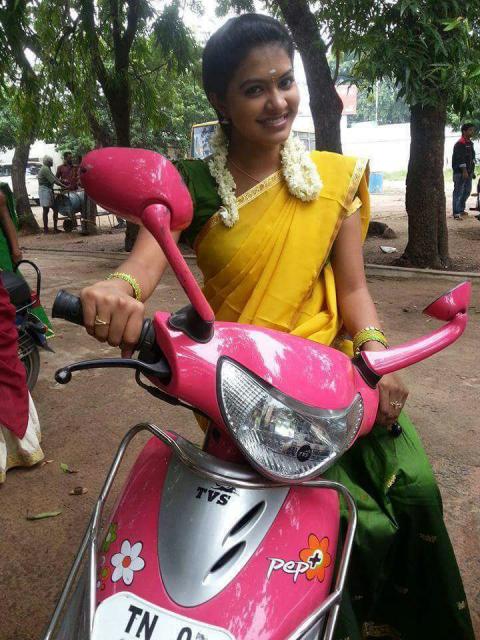 நெஞ்சில் அவள் நினைவுகள் நெஞ்சில் அவள் நினைவுகள்