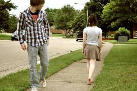 அவள் ஒரு அதிசயம் அவள் ஒரு அதிசயம்