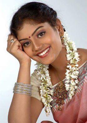 பக்கத்தூட்டு பொண்ணு, உம் பேரு என்னடி