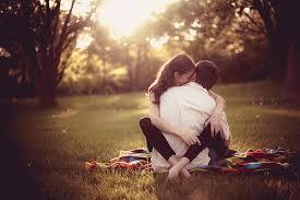 முத்த பண்டம் - பூவிதழ்