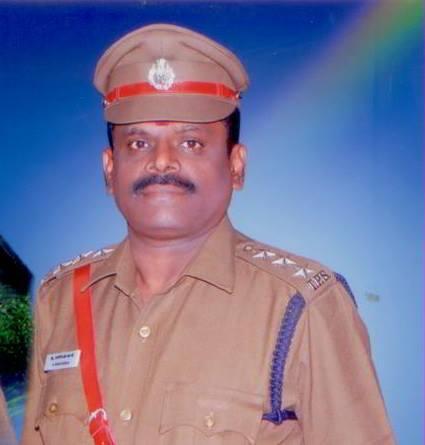 வெளிச்ச விதைகள்   நூல் ஆசிரியர் கவிஞர் இரா இரவி   நூல் மதிப்புரை கவிஞர் முனைவர் ஆ மணிவண்ணன்  உதவி ஆணையர் காவல்துறை 