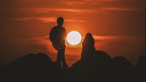 ஆழிசை என்றவள்