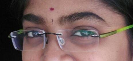 கண்ணாடி சிறை