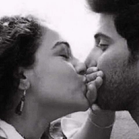 முத்தம் முத்தம்