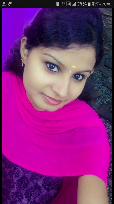 என் அன்பு தோழிக்கு பிறந்தநாள் வாழ்த்துக்கள்