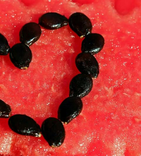 கருமை...வெறுமை...!!!