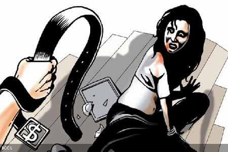 கண்கள் மறைக்கப்பட்ட ஆண்கள்