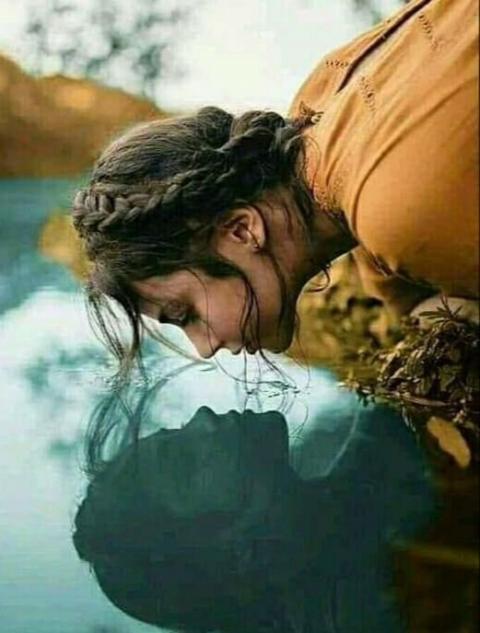 கண்ணாடி யாரிடமும் பேசுவதில்லை