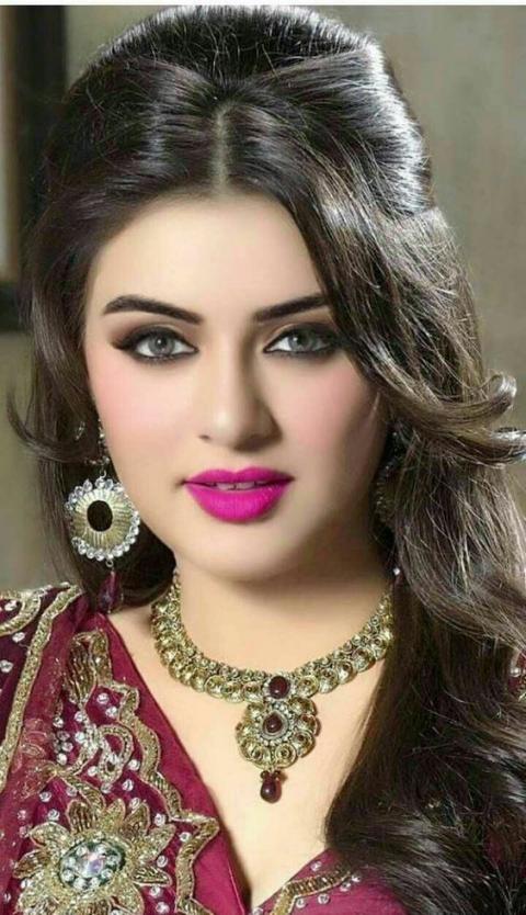 நெஞ்சிலோ நீலவண்ண  நைல்