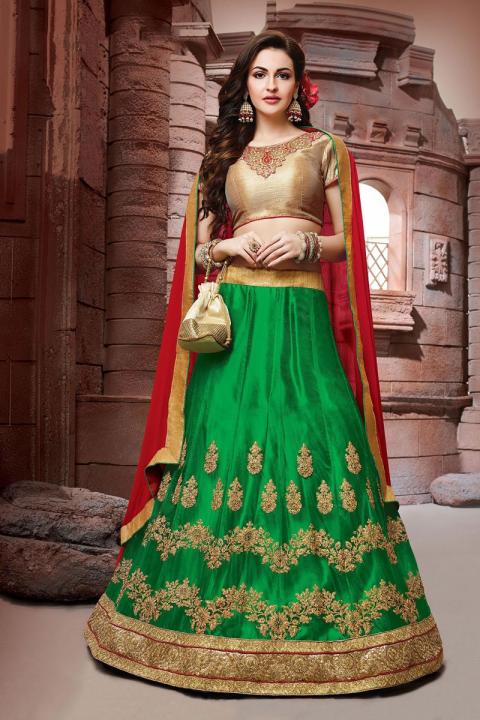 நெஞ்சிலே  ஜல்ஜல்லென நடக்கிறாய்