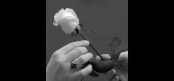 காதலிக்கிறேன்....!